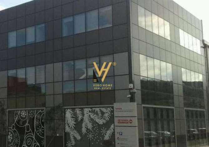 Ambient biznesi me qera 3+1 ne Tirane - 5,000 Euro
