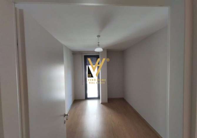 Ambient biznesi me qera 3+1 ne Tirane - 550 Euro