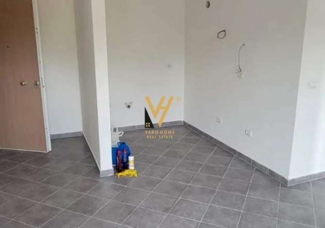 Ambient biznesi me qera 3+1 ne Tirane - 750 Euro