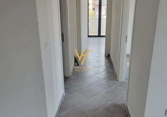 Ambient biznesi me qera 3+1 ne Tirane - 750 Euro