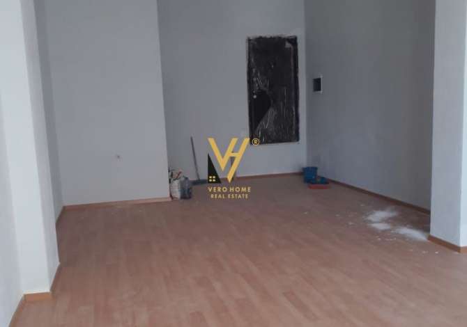 Ambient biznesi me qera 1+1 ne Tirane - 50,000 Leke