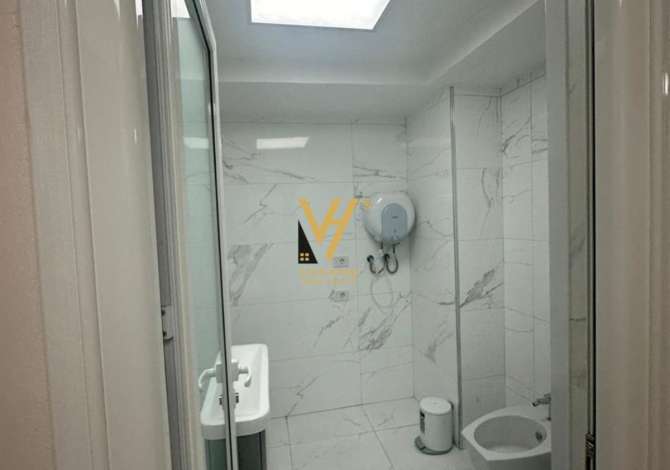 JEPET ZYRE 122 M2 ME QERA PRANE FAKULTETIT EKONOMIK 1.400 EURO