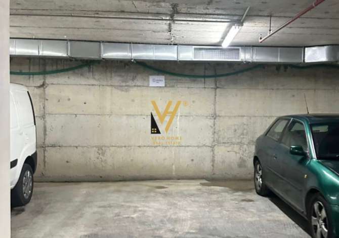 JEPET ZYRE 122 M2 ME QERA PRANE FAKULTETIT EKONOMIK 1.400 EURO