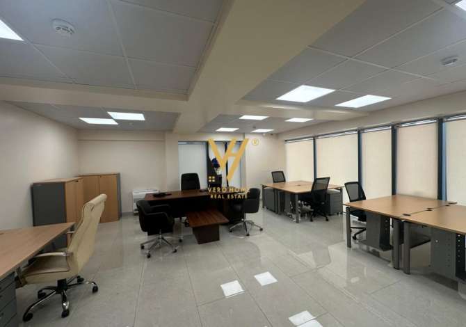 Ambient biznesi me qera 3+1 ne Tirane - 1,400 Euro