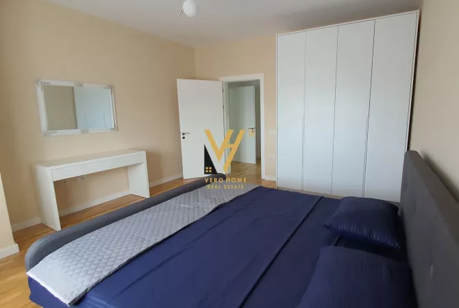 Shtepi ne shitje Apartament ne Tirane, 3+1, Mobilimi E mobiluar, Pagesa 385,000  Euro.