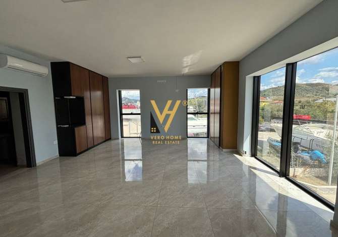 Ambient biznesi me qera 4+1 ne Tirane - 5,000 Euro