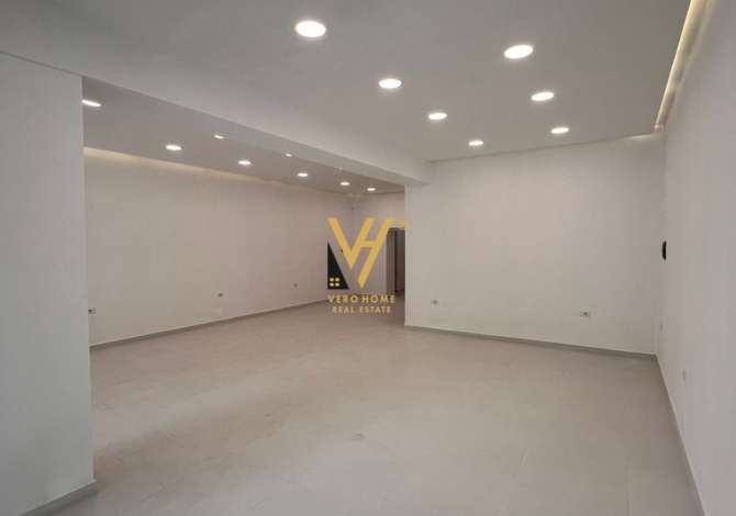 JEPET DYQAN 83 M2 ME QERA NE VASIL SHANTO 2.300 EURO