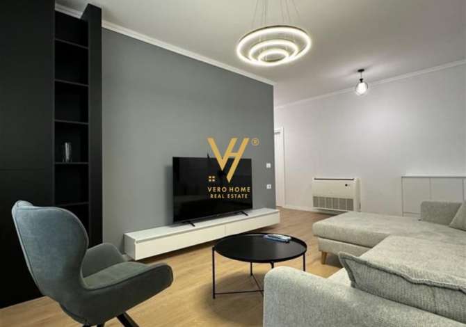 Shtepi me qera 2+1 ne Tirane - 1,400 Euro
