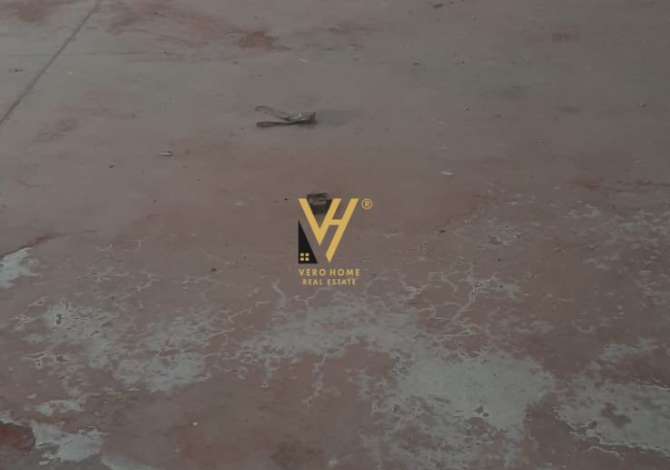 JEPET AMBIENT BIZNESI 2200 M2 ME QERA NE ELBASAN 5.000 EURO