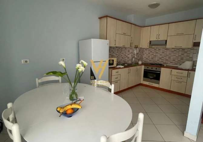 Shtepi me qera Apartament ne Tirane, 2+1, Mobilimi E mobiluar, Pagesa 700  Euro.