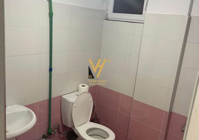 JEPET DYQAN 130 M2 ME QERA TE RRUGA PJETER BUDI 1.000 EURO