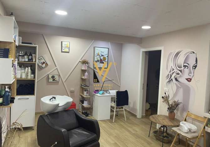 JEPET DYQAN 130 M2 ME QERA TE RRUGA PJETER BUDI 1.000 EURO