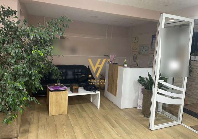 JEPET DYQAN 130 M2 ME QERA TE RRUGA PJETER BUDI 1.000 EURO