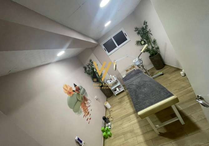 JEPET DYQAN 130 M2 ME QERA TE RRUGA PJETER BUDI 1.000 EURO