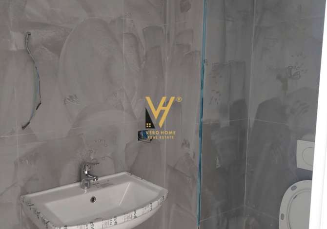 Ambient biznesi me qera 3+1 ne Tirane - 1,000 Euro