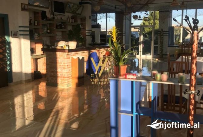 Ambient biznesi me qera 2+1 ne Tirane - 8,000 Euro