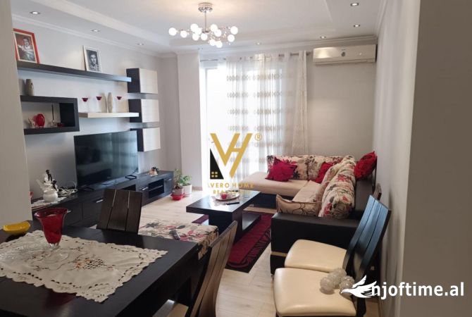 Shtepi me qera 2+1 ne Tirane - 650 Euro