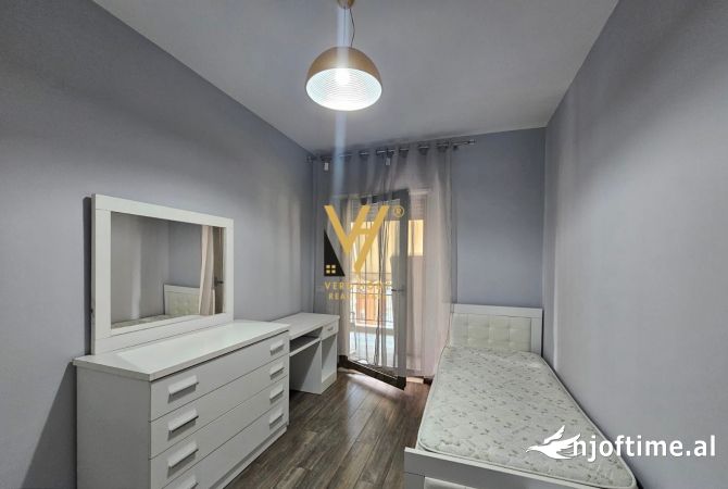Shtepi me qera 3+1 ne Tirane - 1,000 Euro