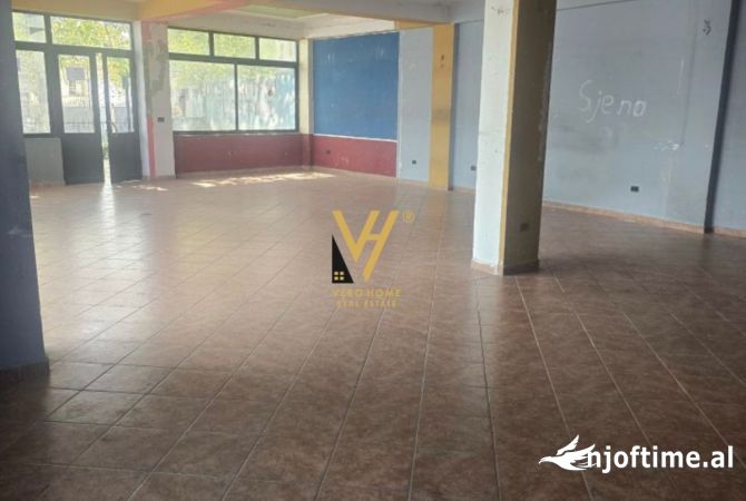 Ambient biznesi me qera 1+1 ne Tirane - 1,000 Euro