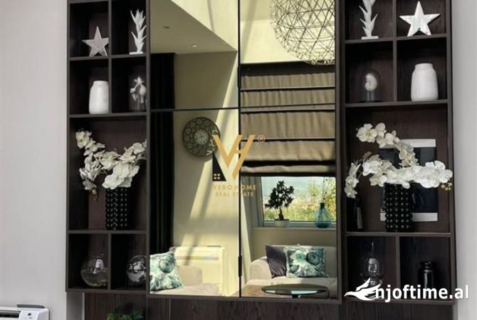 Shtepi ne shitje Shtepi Private ne Tirane, 3+1, Mobilimi E mobiluar, Pagesa 620,000  Euro.