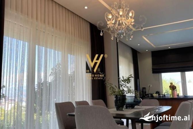 Shtepi ne shitje Shtepi Private ne Tirane, 3+1, Mobilimi E mobiluar, Pagesa 620,000  Euro.