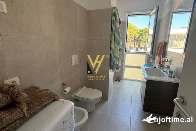 Shtepi ne shitje Apartament ne Durres, 1+1, Mobilimi Bosh, pa mobiluar, Pagesa 206,000  Euro.