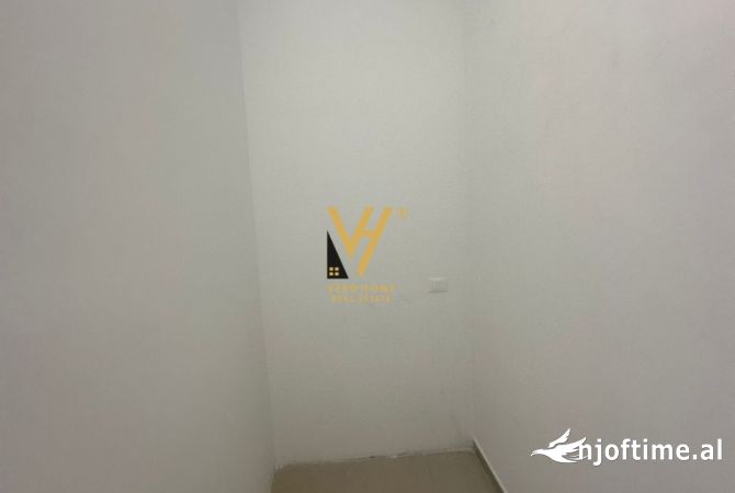 JEPET DYQAN 100 M2 ME QERA TE BRRYLI 85.000 LEKE