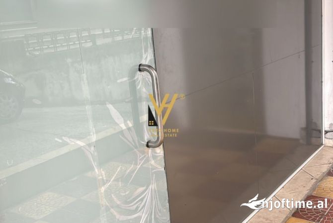 Ambient biznesi me qera 1+1 ne Tirane - 600 Euro