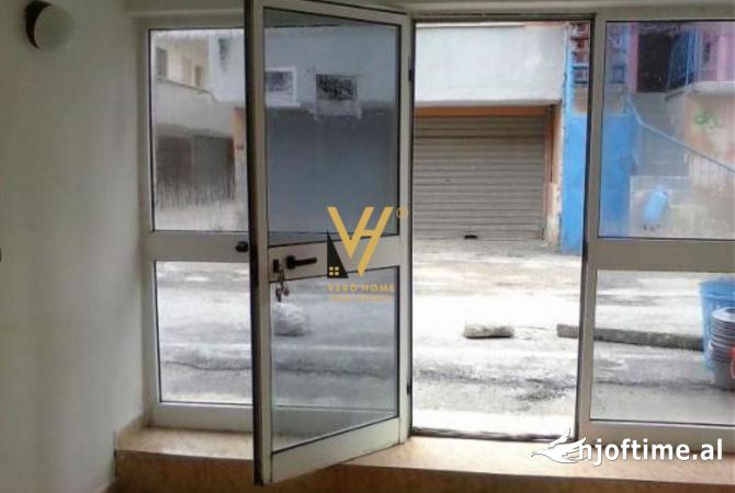 Ambient biznesi me qera 1+1 ne Tirane - 40,000 Leke