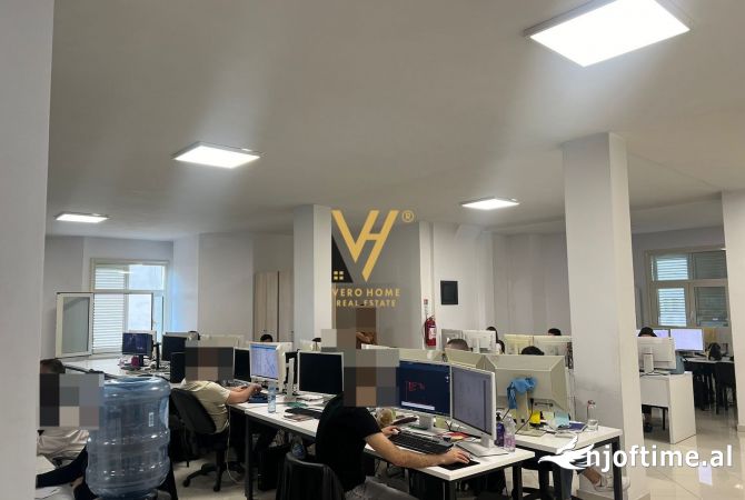 Ambient biznesi me qera 3+1 ne Tirane - 2,000 Euro