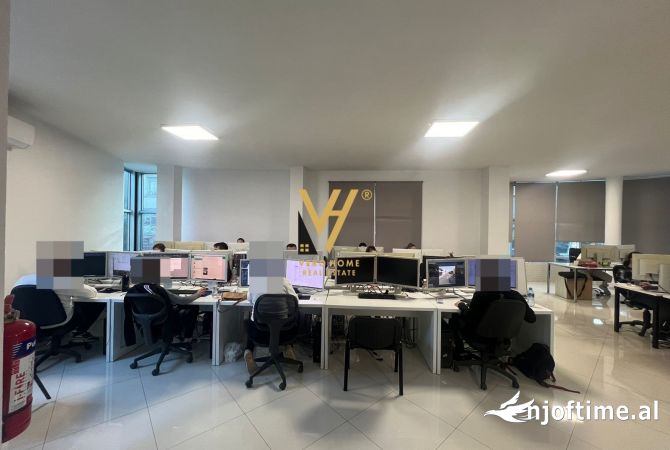 Ambient biznesi me qera 3+1 ne Tirane - 2,000 Euro