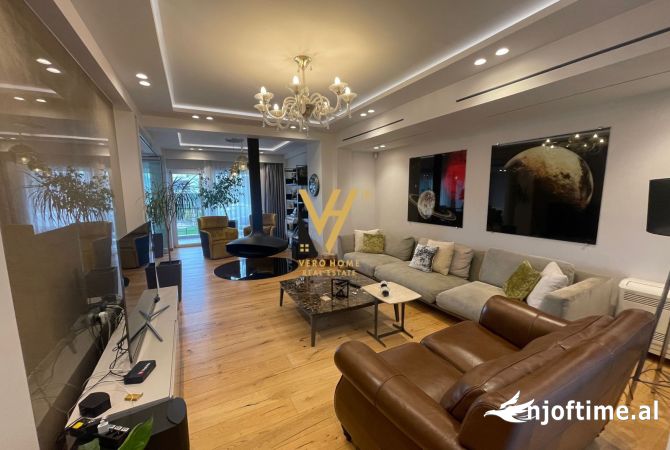 Shtepi me qera 4+1 ne Tirane - 4,500 Euro