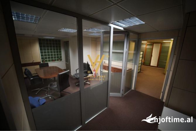 JEPET ZYRE 857 M2 ME QERA TE RRUGA E KAVAJES 12.000 EURO