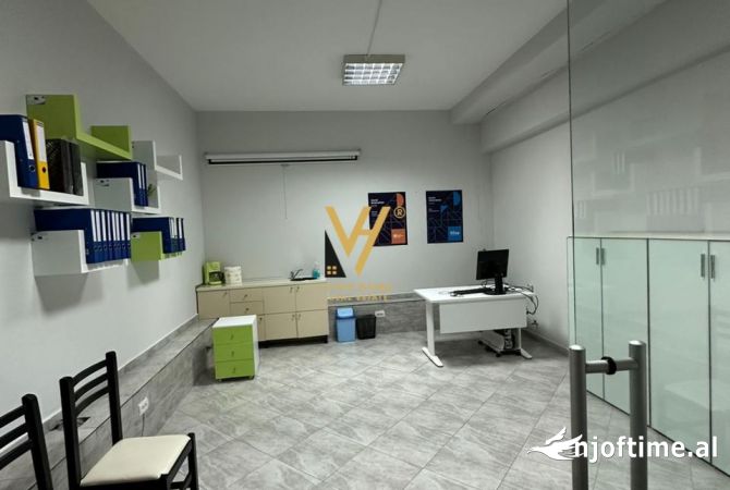Ambient biznesi me qera 3+1 ne Tirane - 400 Euro