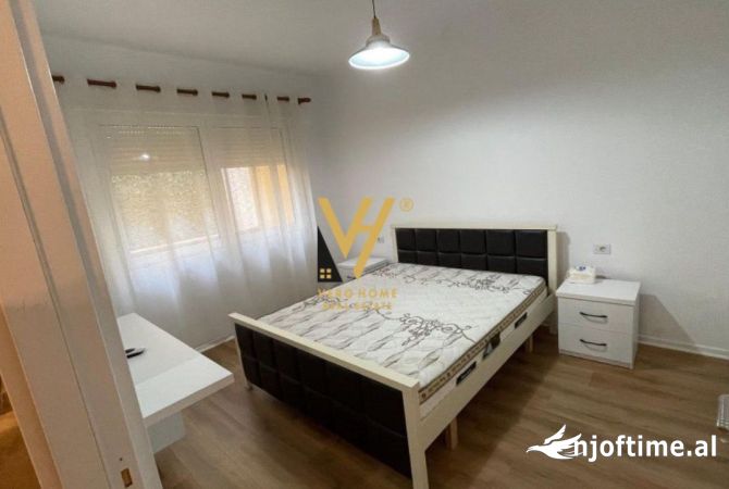 Shtepi me qera Apartament ne Tirane, 2+1, Mobilimi E mobiluar, Pagesa 800  Euro.