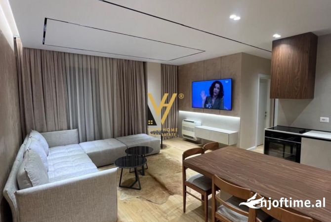 Shtepi me qera 2+1 ne Tirane - 1,600 Euro