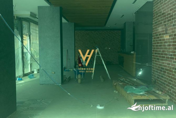 Ambient biznesi me qera 2+1 ne Tirane - 1,800 Euro