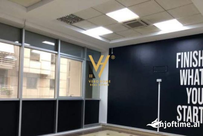 Ambient biznesi me qera 3+1 ne Tirane - 900 Euro