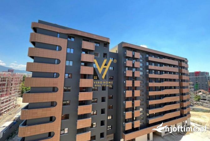 Ambient biznesi me qera 3+1 ne Tirane - 920 Euro