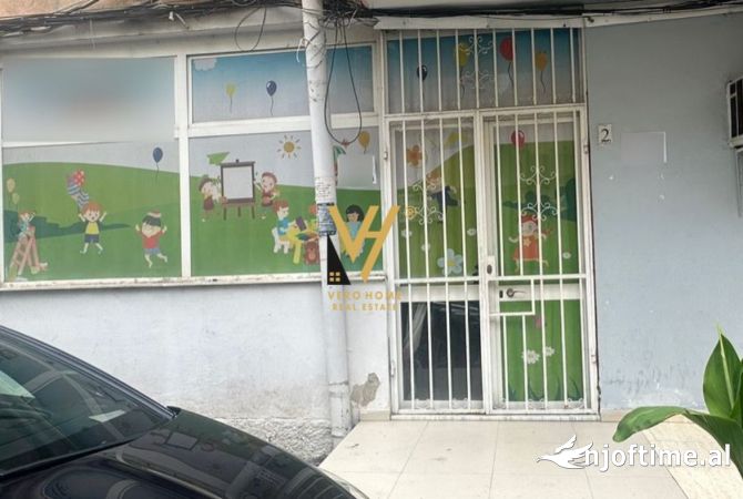 Ambient biznesi ne shitje 1+1 ne Tirane - 126,000 Euro