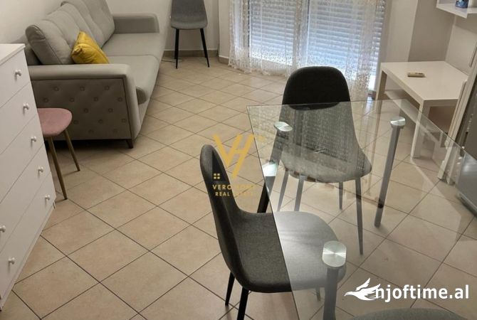 Shtepi me qera 2+1 ne Tirane - 600 Euro