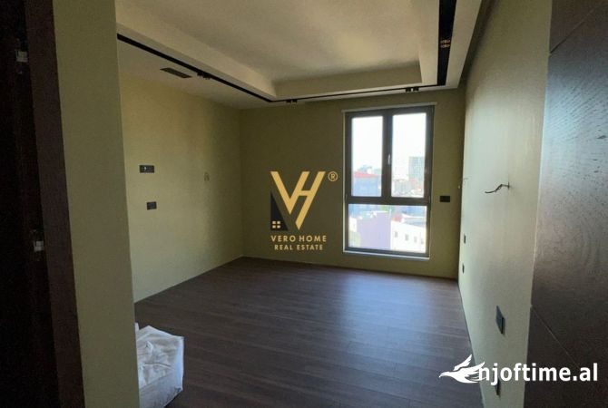 Ambient biznesi me qera 3+1 ne Tirane - 1,800 Euro
