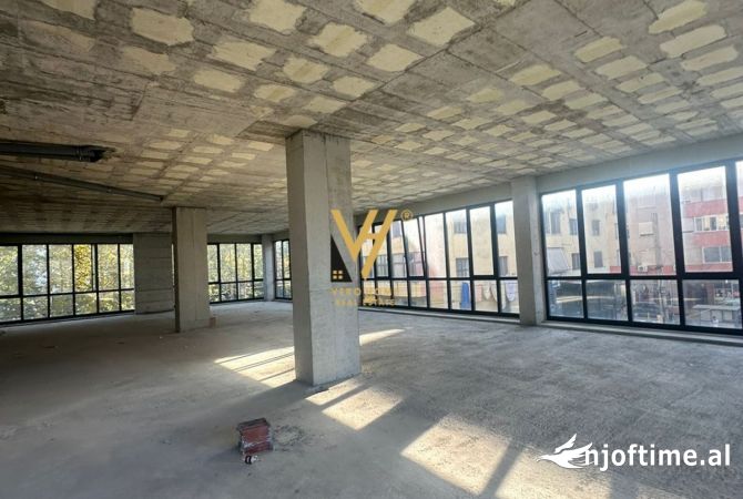 Ambient biznesi ne shitje 1+1 ne Tirane - 850,000 Euro