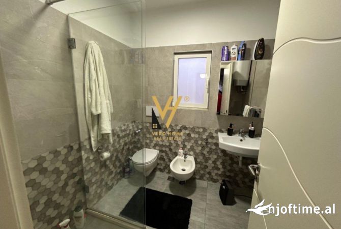 Shtepi ne shitje 3+1 ne Tirane - 140,000 Euro