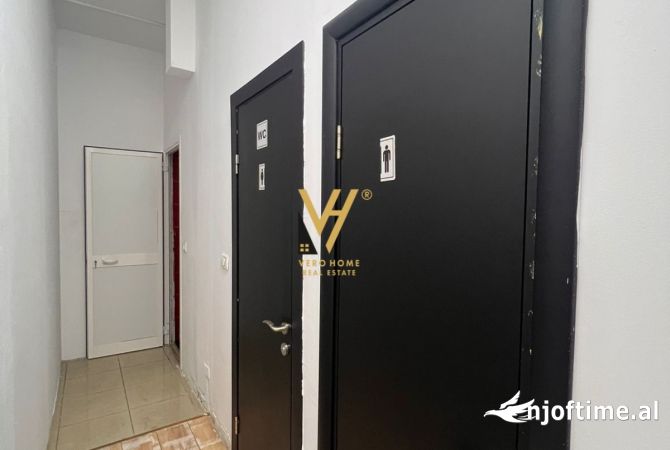 JEPET ZYRE 200 M2 ME QERA TE SELVIA 250.000 LEKE