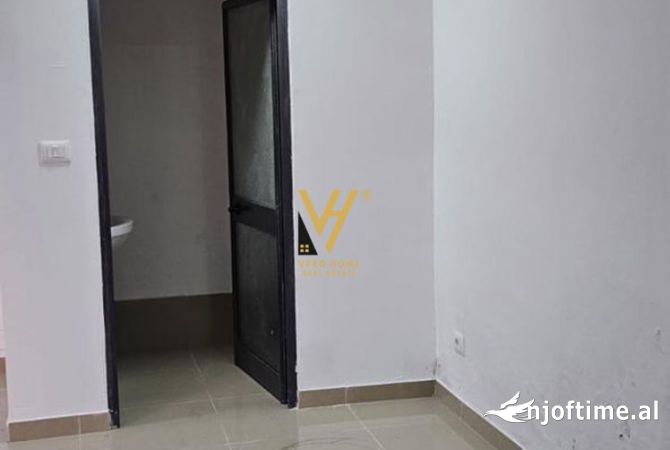 Ambient biznesi me qera 1+1 ne Tirane - 30,000 Leke