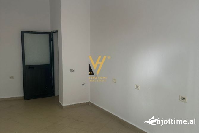 Ambient biznesi me qera 1+1 ne Tirane - 270 Euro