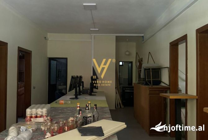 Ambient biznesi me qera 1+1 ne Tirane - 800 Euro