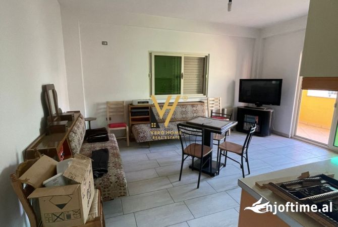 Shtepi me qera 3+1 ne Tirane - 700 Euro