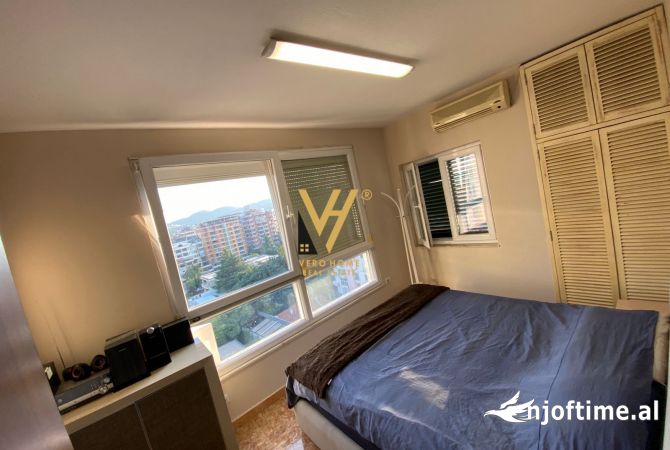 Shtepi me qera 2+1 ne Tirane - 1,300 Euro